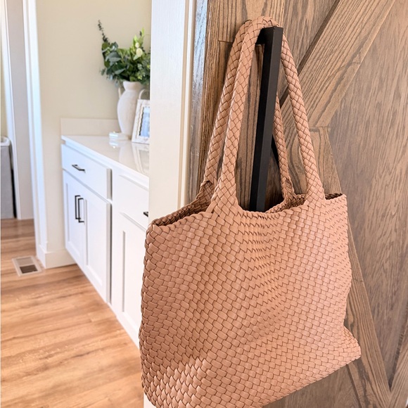 Amazon Handbags - Amazon Tan Woven Hobo Bag